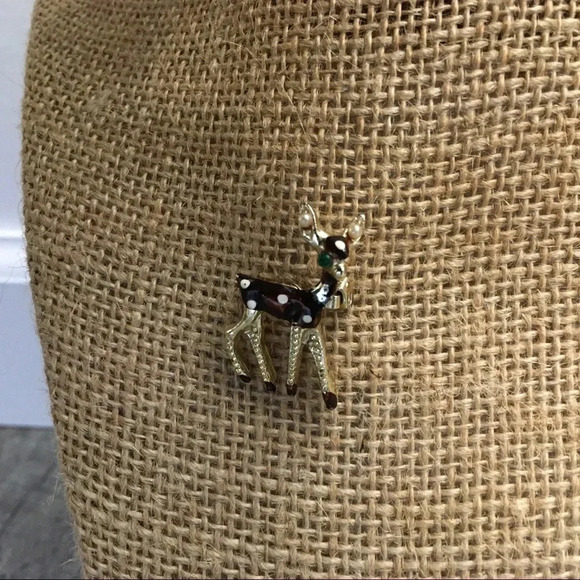 Vintage Reindeer Pin Brooch‎ - Picture 1 of 2